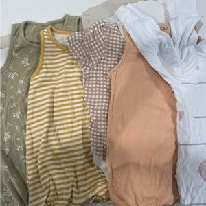 Goumi romper and footies bundle